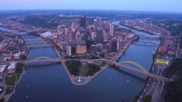 ペンシルベニア州ピッツバーグの空中写真 — ストック動画