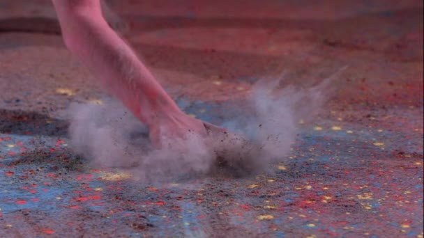 Frapper Main Poudre Colorée Ralenti Tourné Avec Une Caméra Fantôme — Video