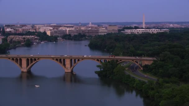 Washington Circa 2017 Flying Potomac River Distance Shot Cineflex Red — Stock Video