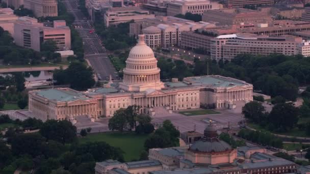 华盛顿特区大约在2017年 在晨光下俯瞰国会大厦 用Cineflex和Red Epic Helium拍摄 — 图库视频影像