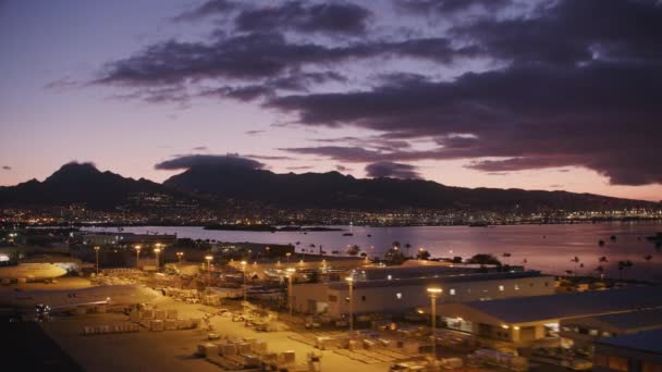 Honolulu Oahu Hawaii Circa 2018 Aerial View Honolulu Airport Dusk — Stock Video