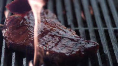 Bifteğe barbekü sosu, Fantom Flex 4K 'e shot.