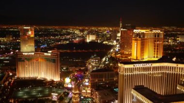 Las Vegas, Nevada, ABD - 26 Kasım 2014: Las Vegas Strip 'in gece hava görüntüsü