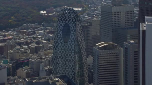 日本东京 2018年左右 东京新宿的模式Gakuen茧塔的空中景观 用红色摄像机从直升机上拍的 — 图库视频影像