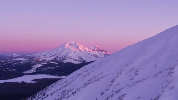 Oregon Circa 2018 Vista Aérea Montanha South Sister Nascer Sol — Vídeo de Stock