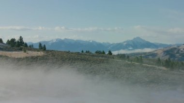 Montana 'daki güzel doğa manzarası, ABD' nin Highland hava görüntüleri.