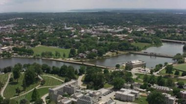Annapolis, Maryland dolaylarında 2017, ABD Deniz Harp Akademisi 'nin ve Maryland' in havacılık manzarası. Cineflex ve RED Epic-W Helyum ile çekilmiştir..