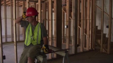 İnşaat işçisi portresi