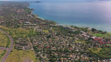 Maui, Hawaii 2018 dolaylarında. Wailea, Maui 'nin havadan görünüşü. Cineflex ve RED Epic-W Helyum ile çekilmiştir..