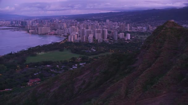 Honolulu Oahu Hawaii Circa 2018 Luchtfoto Van Waikiki Van Diamond — Stockvideo