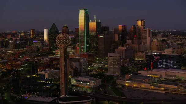 Dallas Teksas 2017 Dolaylarında Alacakaranlıkta Dallas Teksas Havadan Görünüşü — Stok video