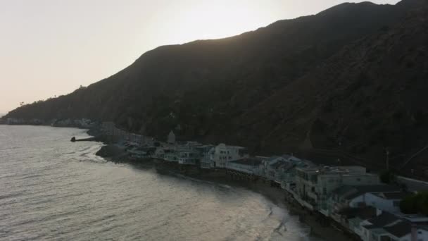 Malibu Kalifornien 2017 Flygfoto Malibu Stranden Vid Solnedgången Skott Med — Stockvideo