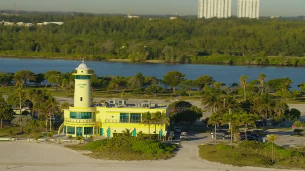 Haulover Park Havadan Görünüşü Lifegaurd Stasyonu Miami Sahili Florida — Stok video