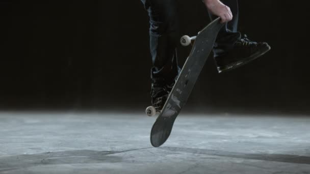 Skateboard Tricks Zeitlupe Aufgenommen Auf Phantom Flex — Stockvideo