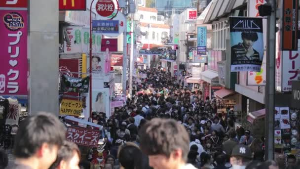 Tokió Japán 2018 Körül Takeshita Utcán Sétáló Emberek Tömegei Harajukuban — Stock videók