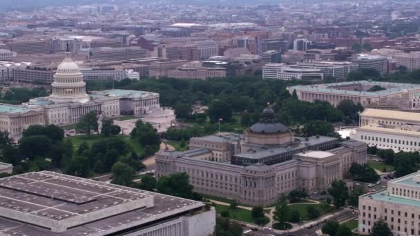 华盛顿特区约2017年 国会图书馆和国会大厦的空中景观 用Cineflex和Red Epic Helium拍摄 — 图库视频影像