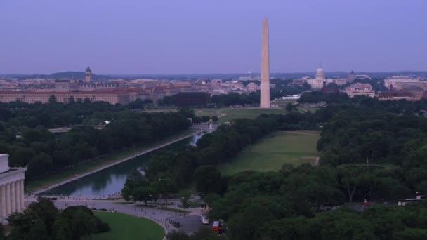 华盛顿特区约2017年 林肯纪念堂 华盛顿纪念碑和国会大厦的空中景观 用Cineflex和Red Epic Helium拍摄 — 图库视频影像
