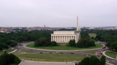Washington, D.C. 2017 dolaylarında, Lincoln Anıtı 'nın havadan görünüşü. Cineflex ve RED Epic-W Helyum ile çekilmiştir..