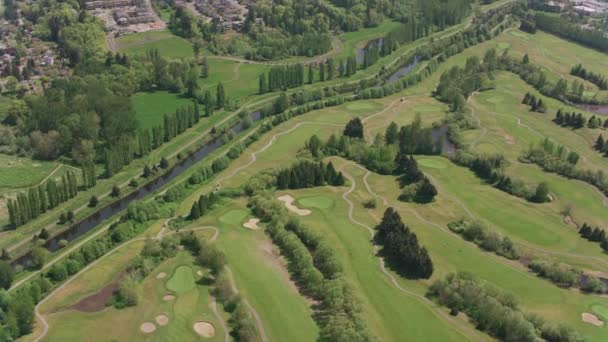 British Columbia Circa 2018 Inglês Sobrevoar Campo Golfe Tiro Helicóptero — Vídeo de Stock