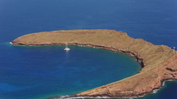 Maui Hawaii Circa 2018 Vista Aérea Del Cráter Molokini Frente — Vídeo de stock