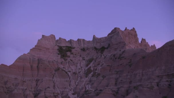 Dirigindo Através Parque Nacional Badlands Pôr Sol Dakota Sul — Vídeo de Stock