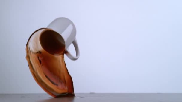 Slow Motion Shot Coffee Spiilling Τραβηγμένο Κάμερα Phantom Flex — Αρχείο Βίντεο