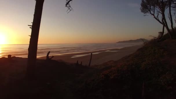 Luchtopname Van Kust Van Oregon Bij Zonsondergang — Stockvideo