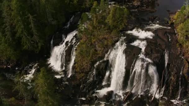 Brits Columbia Circa 2018 Luchtfoto Van Watervallen Opgenomen Vanuit Helikopter — Stockvideo