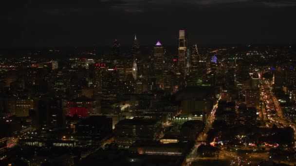 Filadelfia Pennsylvania Circa 2017 Vista Aérea Nocturna Los Edificios Del — Vídeo de stock