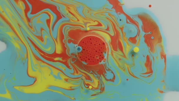Resumen Cerca Textura Del Aceite Con Pintura Naranja Amarilla Azul — Vídeos de Stock