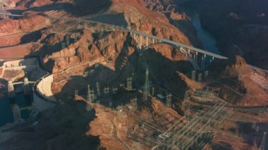 Mead Gölü, Nevada Mead Gölü 'nün havadan görünüşü. Helikopterden Cineflex ile çekilmiş. 