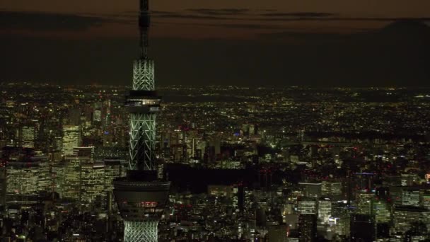Tokyo Japan 2018 Närbild Tokyo Skytree Natten Skjuten Från Helikopter — Stockvideo