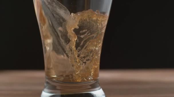 Beer Pouring Super Slow Motion Shot Phantom Flex High Speed — Stock Video