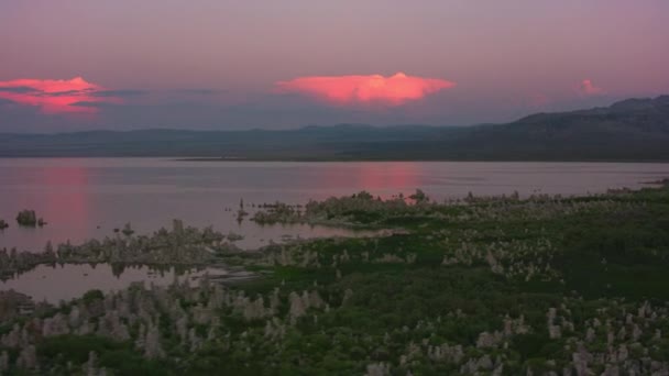 Mono Gölü Kaliforniya Pembe Gün Doğumu Abd — Stok video