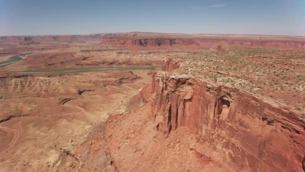 科罗拉多国家公园 犹他州 大约2019年 峡谷的空中景观 直升机用Cineflex Gimbal和Red 8K相机拍摄 — 图库视频影像