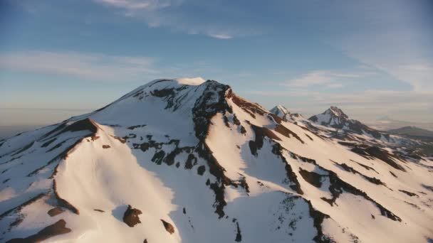 Cascade Mountains Орегон Вид Воздуха Горы Сестер Снято Вертолета Камерой — стоковое видео
