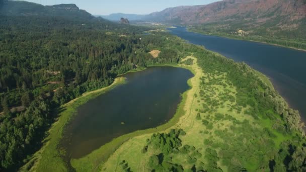 Όρεγκον Γύρω Στο 2021 Αεροφωτογραφία Του Beacon Rock Στο Φαράγγι — Αρχείο Βίντεο