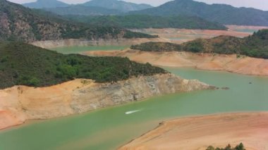 Ağustos 2021: Shasta Gölü, Kaliforniya, ABD