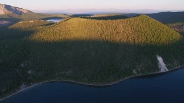 Green Highland ve Lake hava görüntüleri, Newbery, ABD
