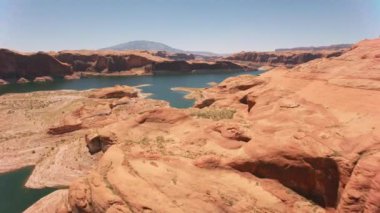 Powell Gölü, Utah 2019 dolaylarında. Powell Gölü 'nün havadan görünüşü.