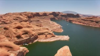 Powell Gölü, Utah 2019 dolaylarında. Powell Gölü 'nün havadan görünüşü.