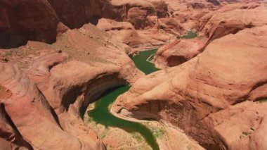 Powell Gölü, Utah 2019 dolaylarında. Powell Gölü 'nün havadan görünüşü.