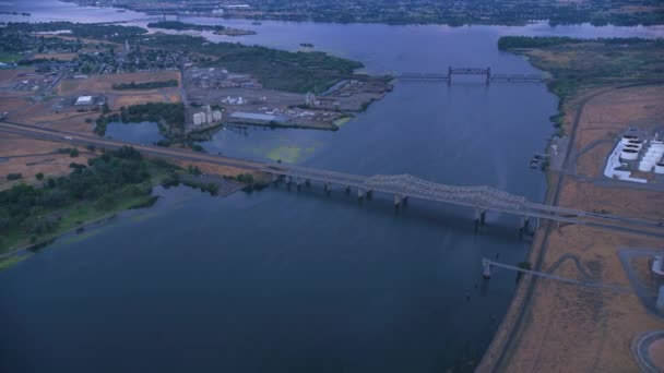 Вид Повітря Річку Колумбія Мости Районі Трі Сіті Вашингтон Сша — стокове відео