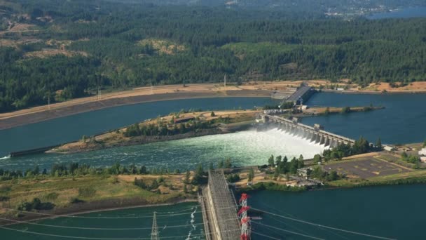 Орегон Около 2021 Года Воздушный Вид Плотины Бонневиль Ущелье Реки — стоковое видео