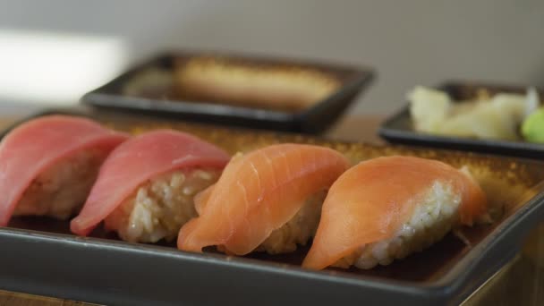 Detailní Záběr Sushi Denní — Stock video