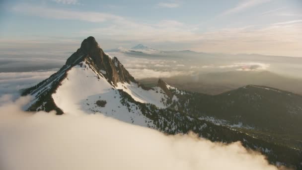 Cascade Mountains Орегон Вид Воздуха Трехпалый Джек Снято Вертолета Камерой — стоковое видео