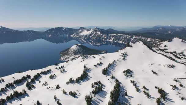 Cascade Mountains Oregon Circa 2019 Vista Aérea Lago Crater Tiro — Vídeo de Stock