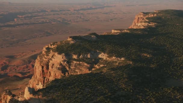 大峡谷 亚利桑那州 2019年左右 日出时大峡谷的空中景观 直升机用Cineflex Gimbal和Red 8K相机拍摄 — 图库视频影像