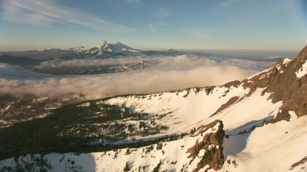 Góry Kaskadowe Oregon Około 2019 Widok Lotu Ptaka Góry Sióstr — Wideo stockowe