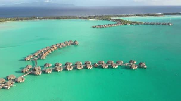 Vista Aérea Resort Bora Bora Polinésia Francesa — Vídeo de Stock